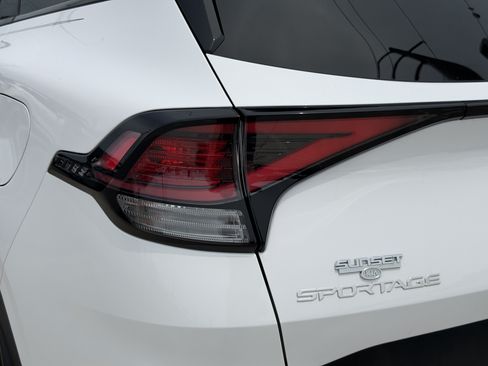 Certified 2023 Kia Sportage X-Line w/ X-Line Premium Package AWD/4WD image 10