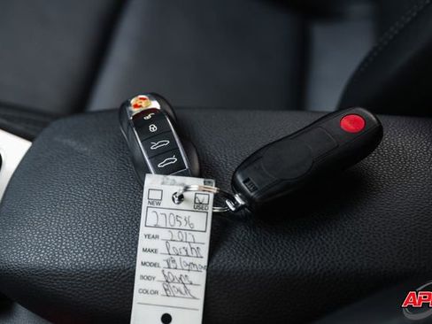 Used 2017 Porsche 718 Cayman image 82