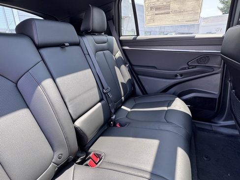 New 2025 Jeep Wagoneer S Limited image 25