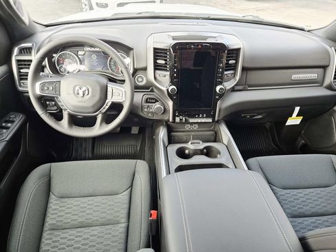 New 2026 RAM 1500 Big Horn AWD/4WD image 14