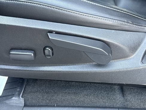 Used 2016 GMC Canyon SLT w/ Trailering Package image 16