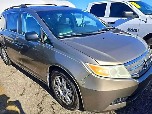 Used 2011 Honda Odyssey LX image 4