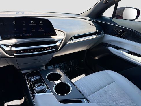Certified 2024 Cadillac Lyriq Sport RWD image 24