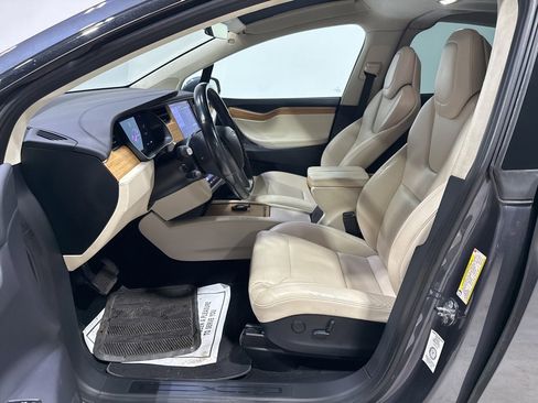 Used 2019 Tesla Model X Long Range image 34