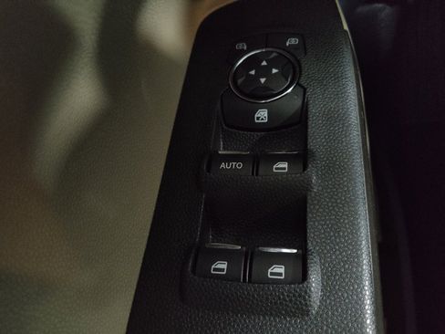 Used 2018 Ford EcoSport SE w/ SE Convenience Package FWD image 27