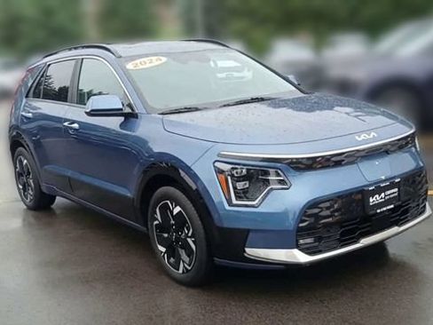 Certified 2024 Kia Niro Wave w/ Wave Preserve Package FWD image 7