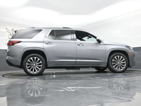 Used 2023 Chevrolet Traverse Premier w/ LPO, Floor Liner Package AWD/4WD image 54