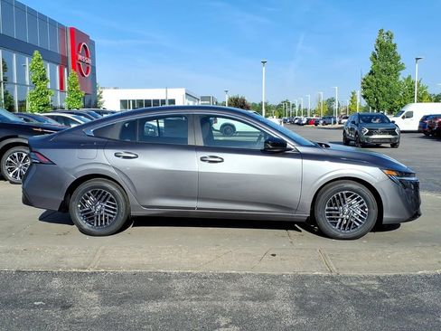 New 2026 Nissan Sentra SV FWD image 9