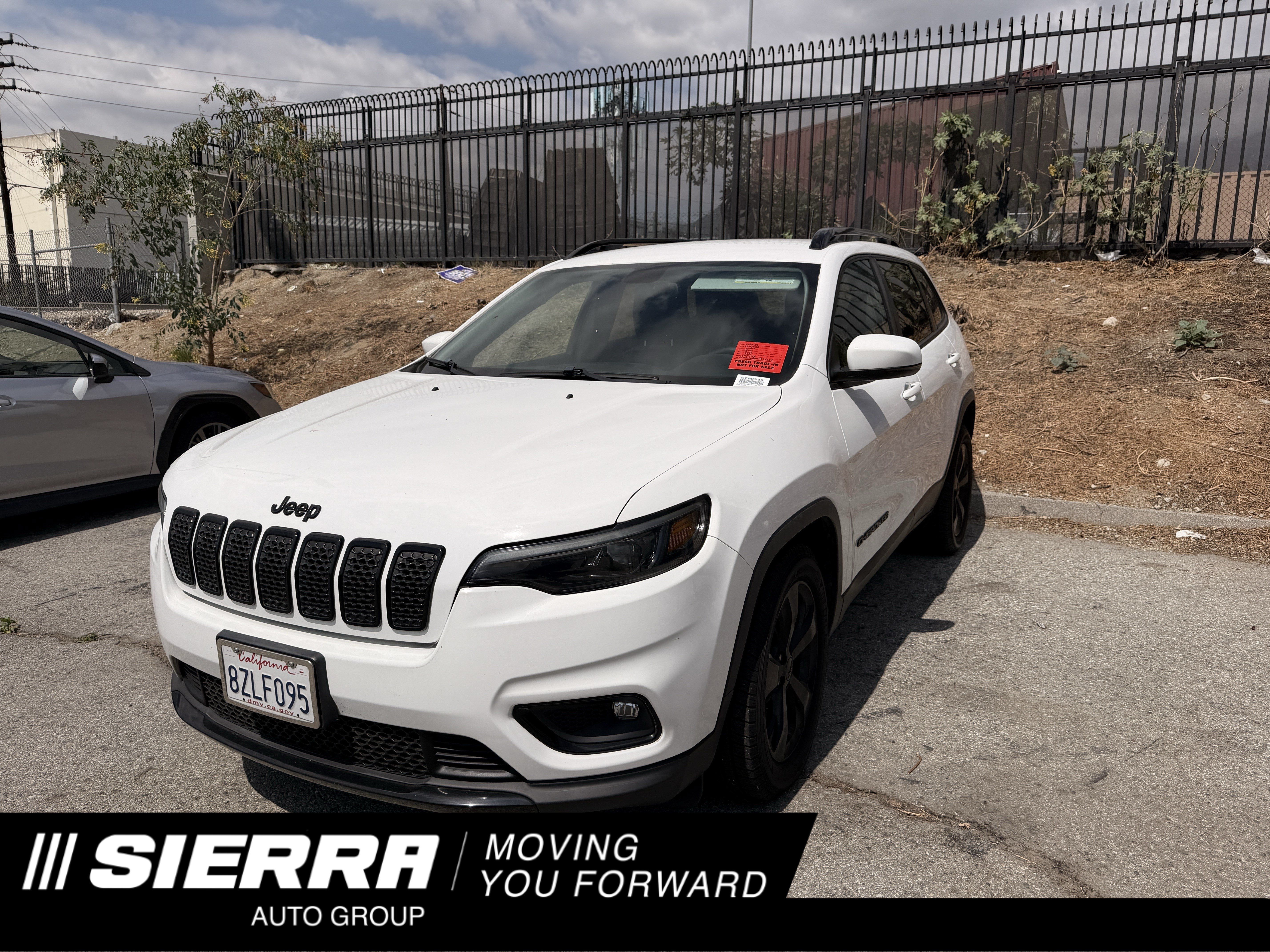 Used 2019 Jeep Cherokee Latitude Plus FWD image 1