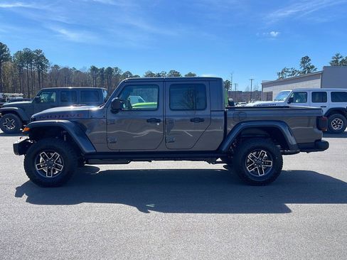 New 2026 Jeep Gladiator Mojave image 4