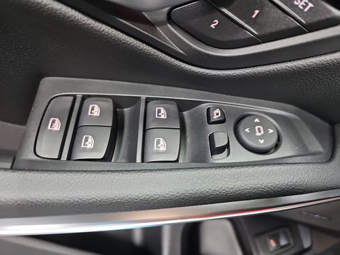 New 2026 BMW 330i Sedan w/ M Sport Package image 29