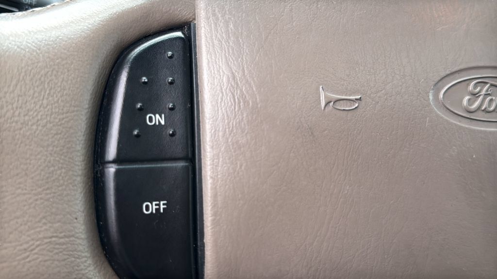Used 2001 Ford Expedition Eddie Bauer AWD/4WD image 22