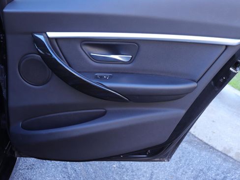 Used 2018 BMW 330i Sedan image 18