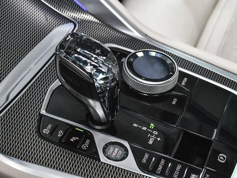 Used 2023 BMW X6 M50i w/ Executive Package image 60