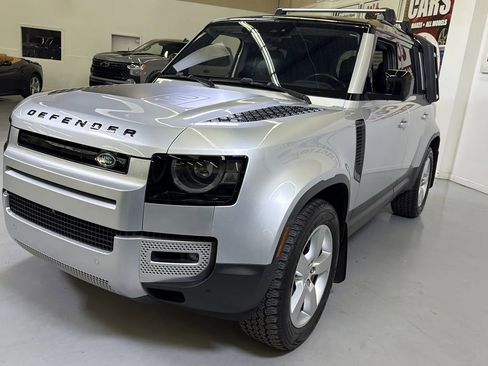 Used 2020 Land Rover Defender 110 First Edition image 7