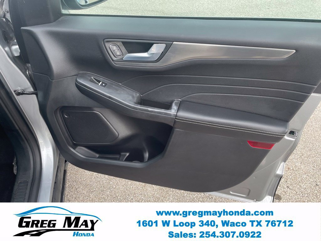 Used 2022 Ford Escape Titanium AWD/4WD image 26