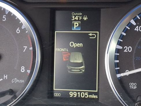 Used 2015 Toyota Highlander XLE image 23