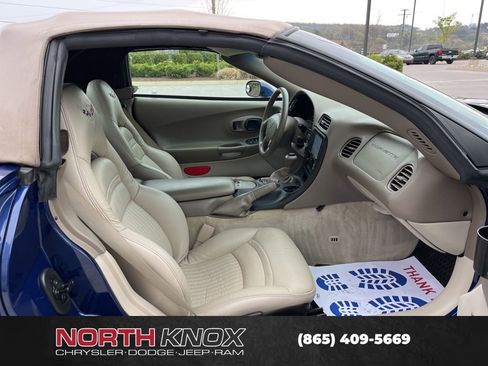 Used 2004 Chevrolet Corvette Convertible w/ Preferred Equipment Group image 19