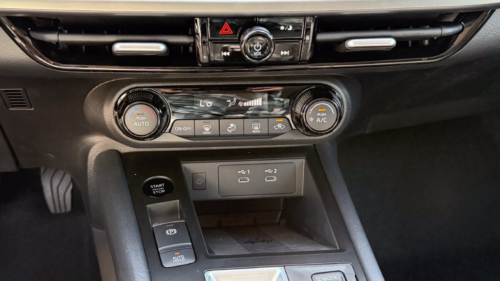 Used 2026 Nissan Kicks SV FWD image 25