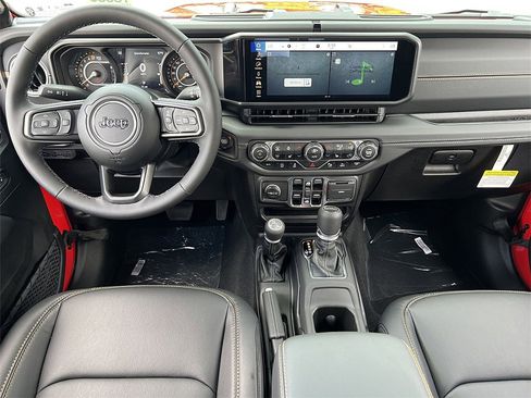 New 2025 Jeep Gladiator High Tide image 2