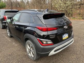 Used 2022 Hyundai Kona SEL video 2