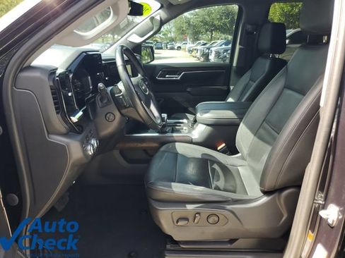 Used 2023 GMC Sierra 1500 SLT w/ SLT Premium Package AWD/4WD image 17