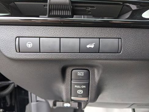 Used 2025 Nissan Murano SV w/ Cargo Package image 35