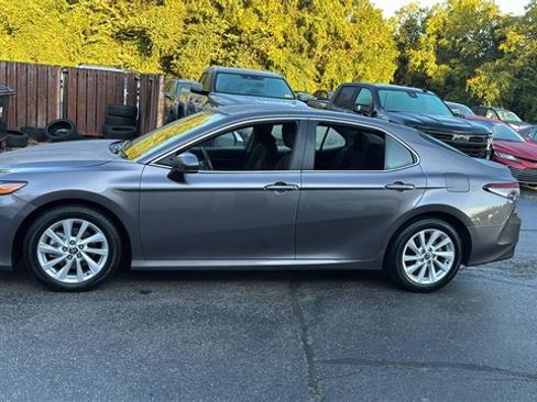 Used 2024 Toyota Camry LE image 7