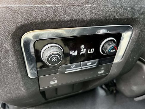 Used 2022 Chevrolet Tahoe Z71 AWD/4WD image 15