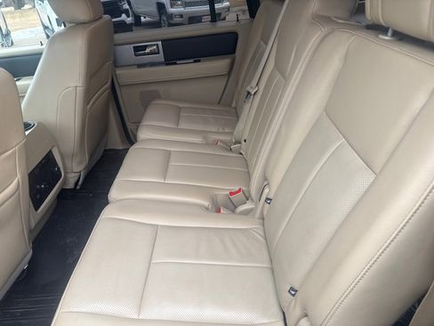 Used 2017 Ford Expedition EL XLT w/ Equipment Group 202A image 10