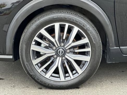 Used 2023 Nissan Kicks SV image 11