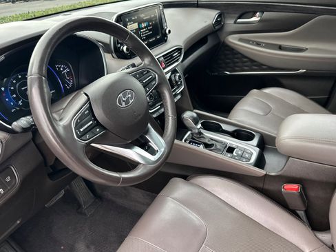 Used 2019 Hyundai Santa Fe AWD image 10