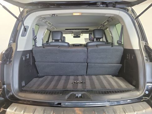 Used 2018 INFINITI QX80 2WD w/ Driver Assistance Package image 24