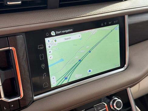 Used 2024 GMC Yukon Denali w/ Advanced Technology Package image 39