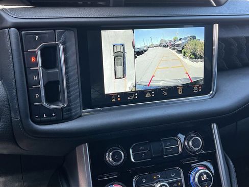 Used 2023 GMC Yukon XL Denali w/ Denali Reserve Package AWD/4WD image 14