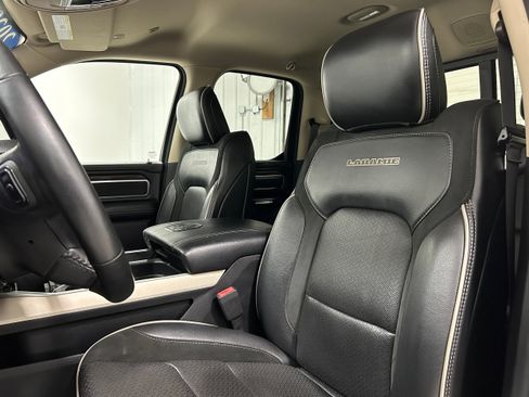 Used 2020 RAM 1500 Laramie AWD/4WD image 27