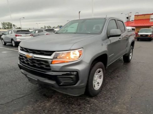 Used 2022 Chevrolet Colorado W/T AWD/4WD image 4