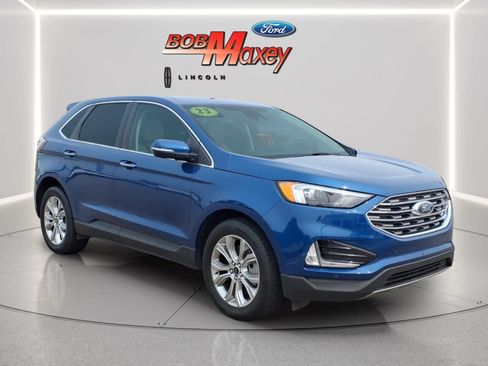 Used 2023 Ford Edge Titanium AWD/4WD image 3