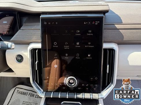Used 2024 GMC Acadia Denali FWD image 8