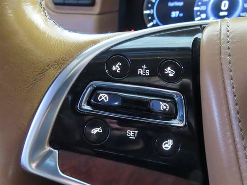Used 2016 Cadillac Escalade Platinum AWD/4WD image 23