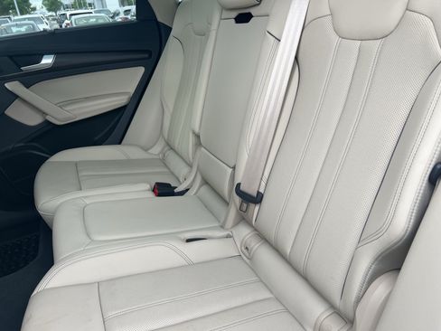 Used 2024 Audi Q5 2.0T Premium Plus w/ Premium Plus Package AWD/4WD image 34