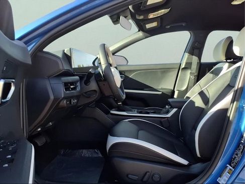 New 2026 Kia K4 GT-Line image 18