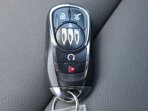 Used 2024 Buick Envista Sport Touring w/ Convenience I Package FWD image 28