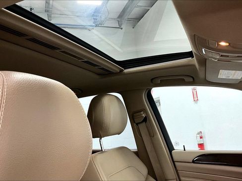 Used 2014 Mercedes-Benz ML 350 2WD image 17
