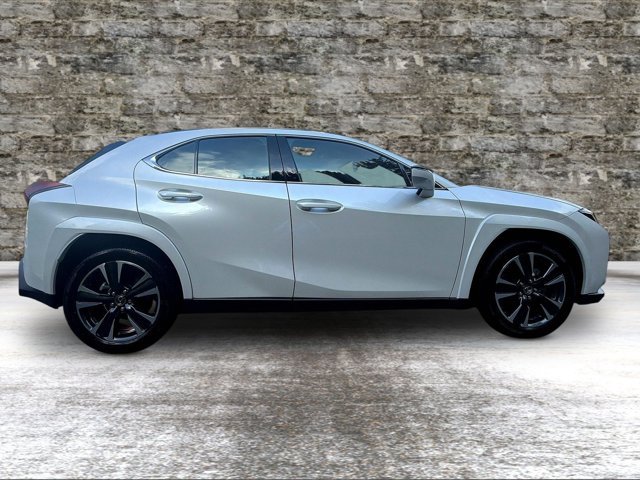 Used 2025 Lexus UX 300h AWD w/ Accessory Package (Z1) image 8