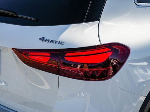 New 2026 Mercedes-Benz GLA 250 4MATIC image 11