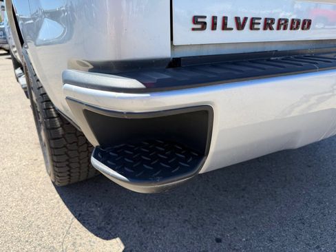 Used 2018 Chevrolet Silverado 1500 LTZ Z71 w/ Redline Edition AWD/4WD image 9