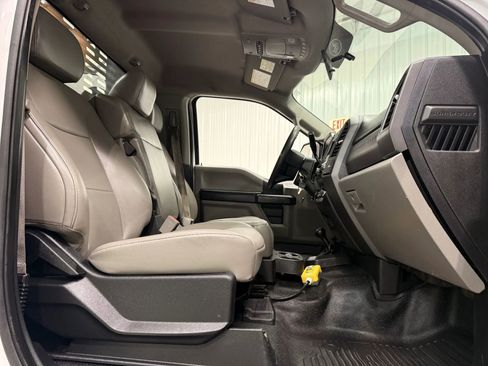 Used 2019 Ford F550 4x4 Regular Cab Super Duty image 15
