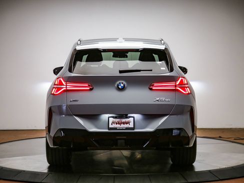 Used 2026 BMW X3 xDrive30i w/ Premium Package AWD/4WD image 3