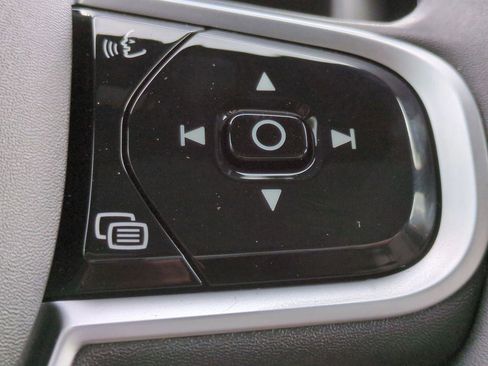 New 2026 Volvo XC60 B5 Plus w/ Protection Package Premier image 25